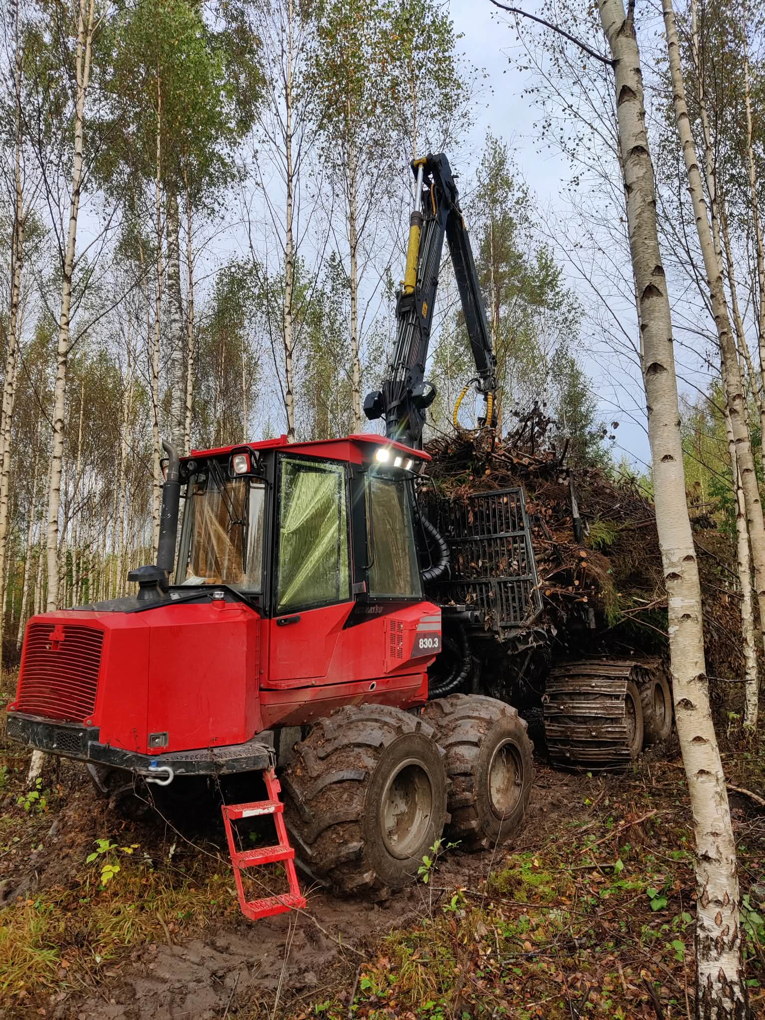 Forwarder metsamaterjali väljaveol